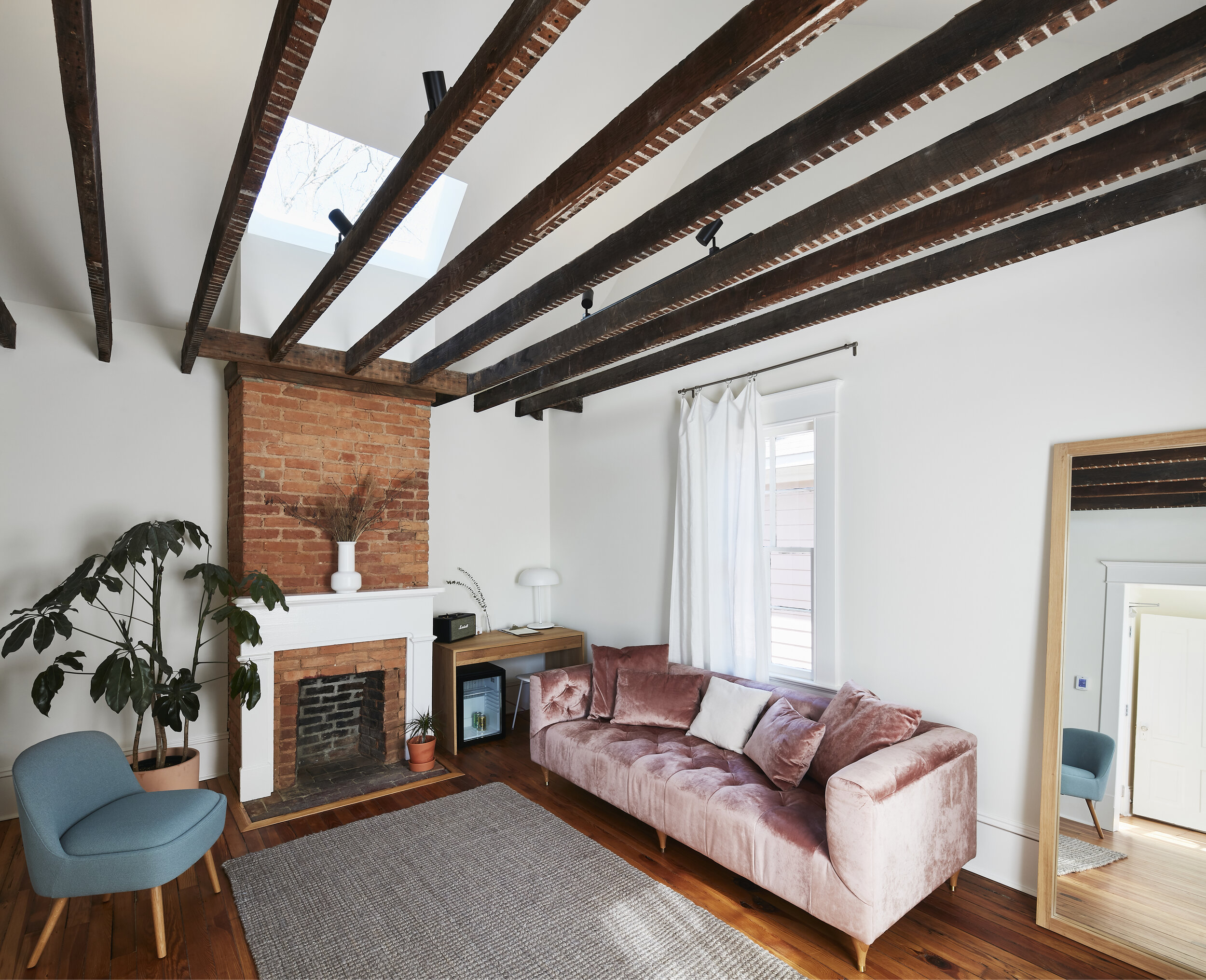 07a Guest House Raleigh - Guestroom Historic Suite - Photo by Tyler Northrup.jpg