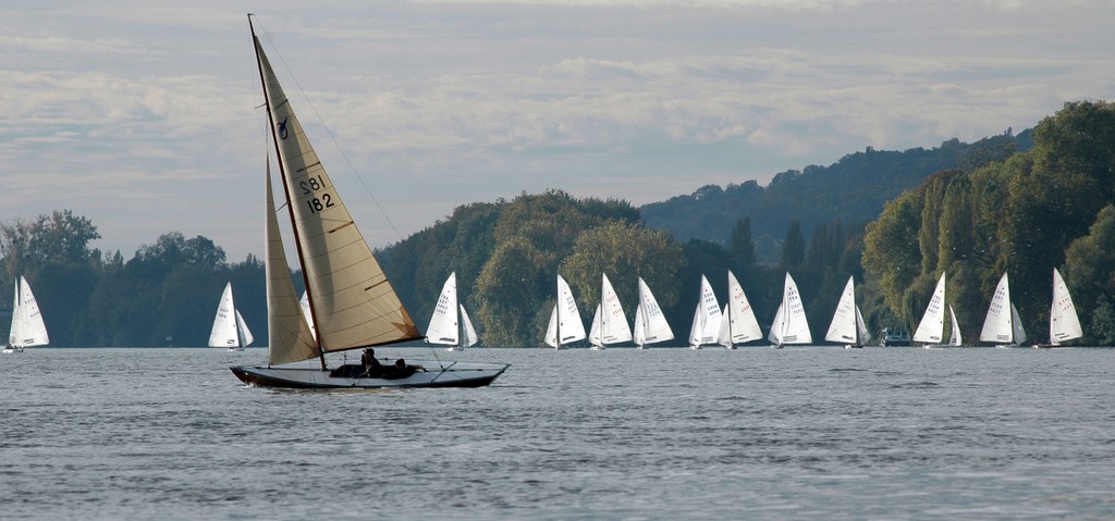 Retour de régates en 2005 à Meulan-Les Mureaux devant les Star (Photo YCIF)