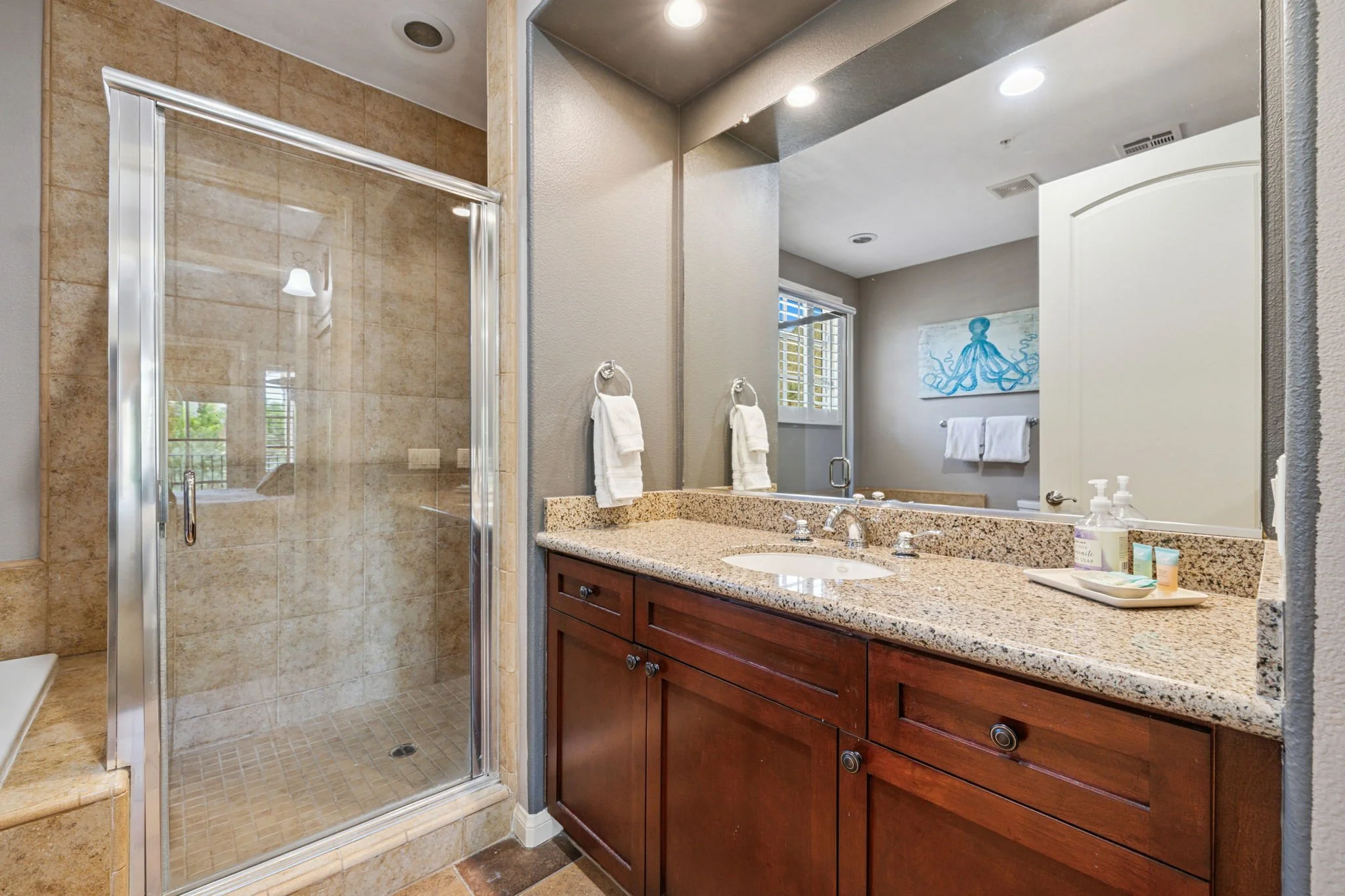 King Suite II