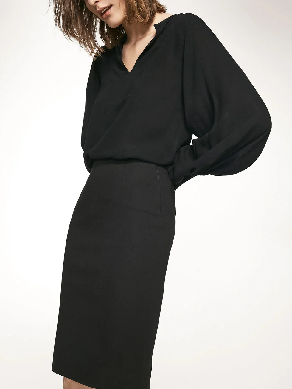 BLACK SKIRT