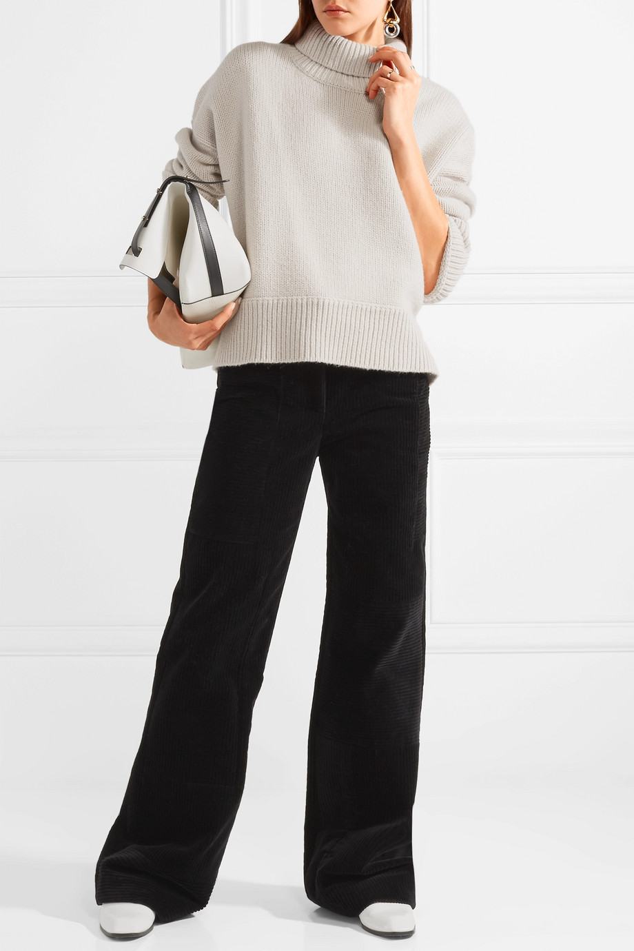  turtleneck sweater + wide-leg pants  Image  via  