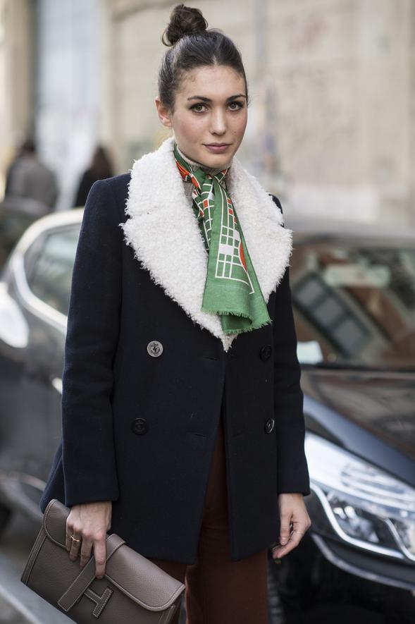 the-neck-scarf-trend-7.jpg