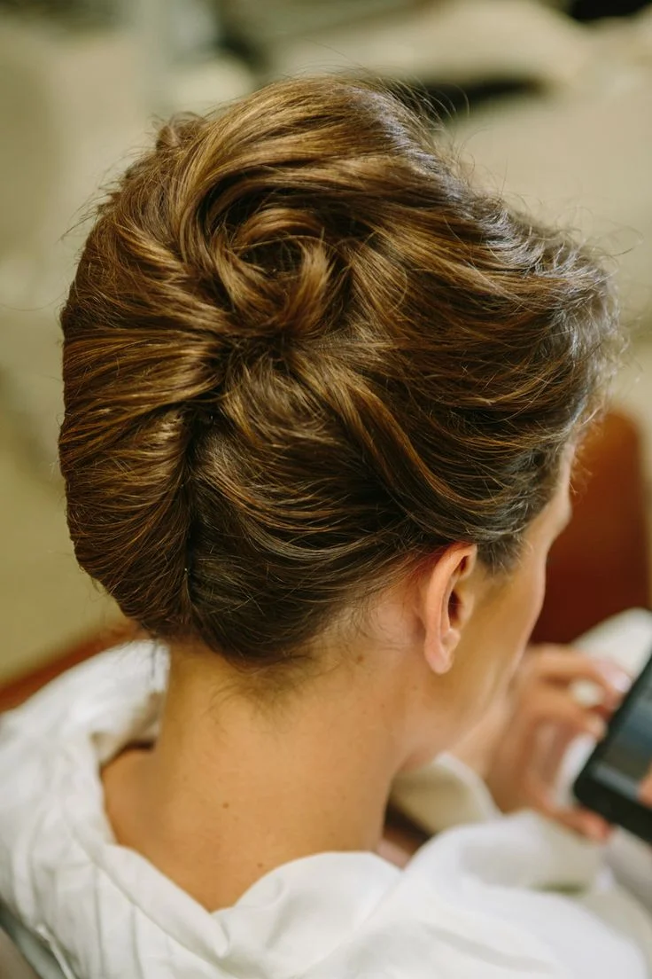 Classic-French-Twist-Updo.jpg