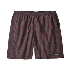 I’m really digging these shorts, right now, via