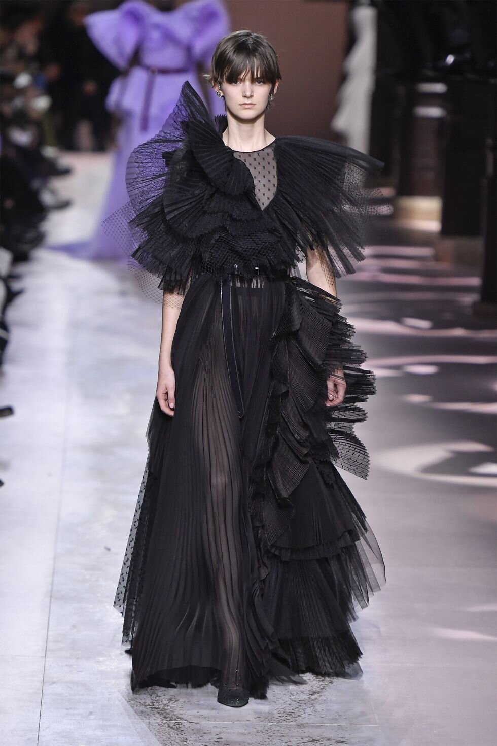 hbz-couture-2020-givenchy-02-1579723506.jpg