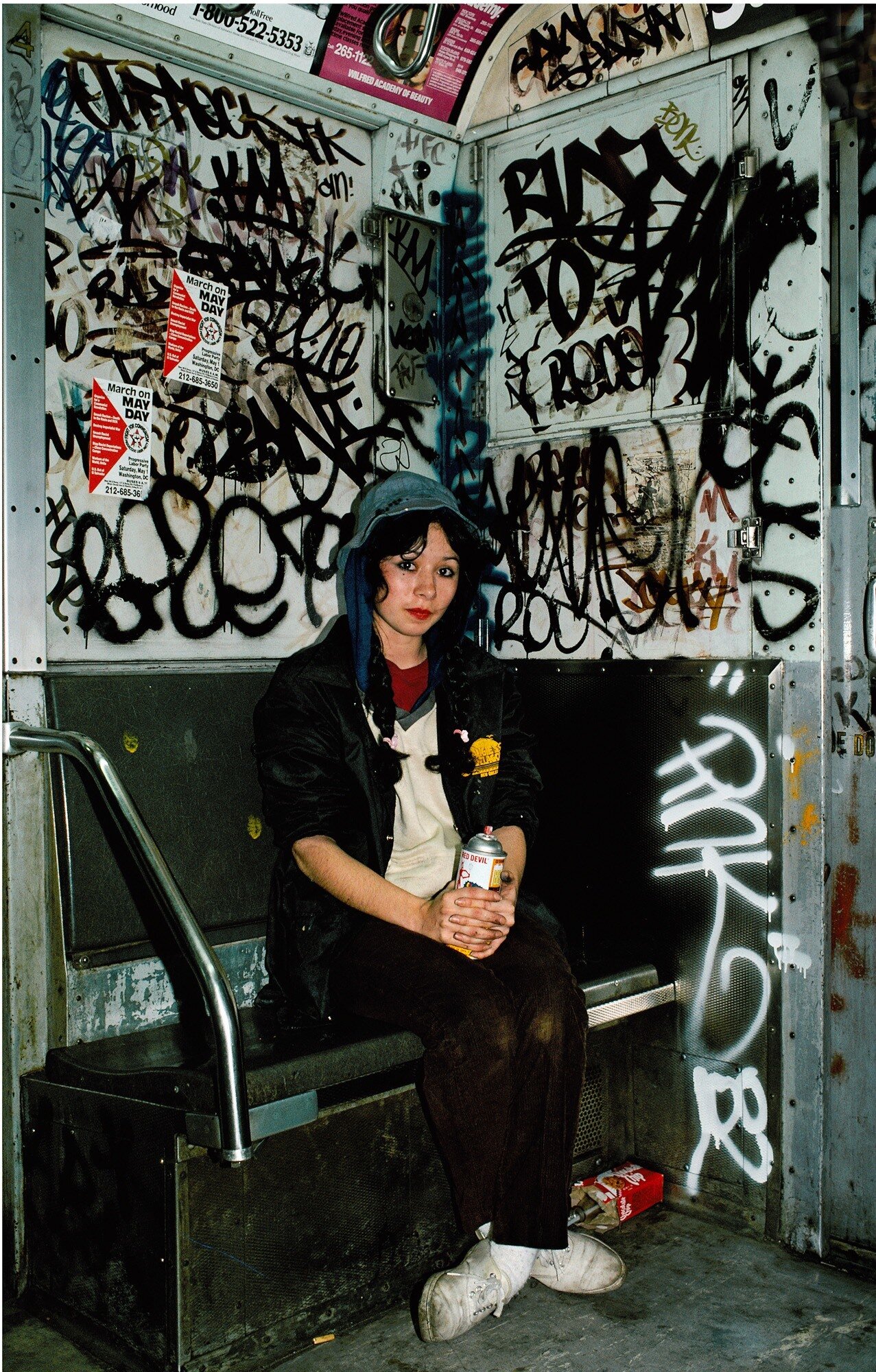 martha-cooper-captured-the-70s-golden-age-of-nyc-graffiti-body-image-1492783182.jpg