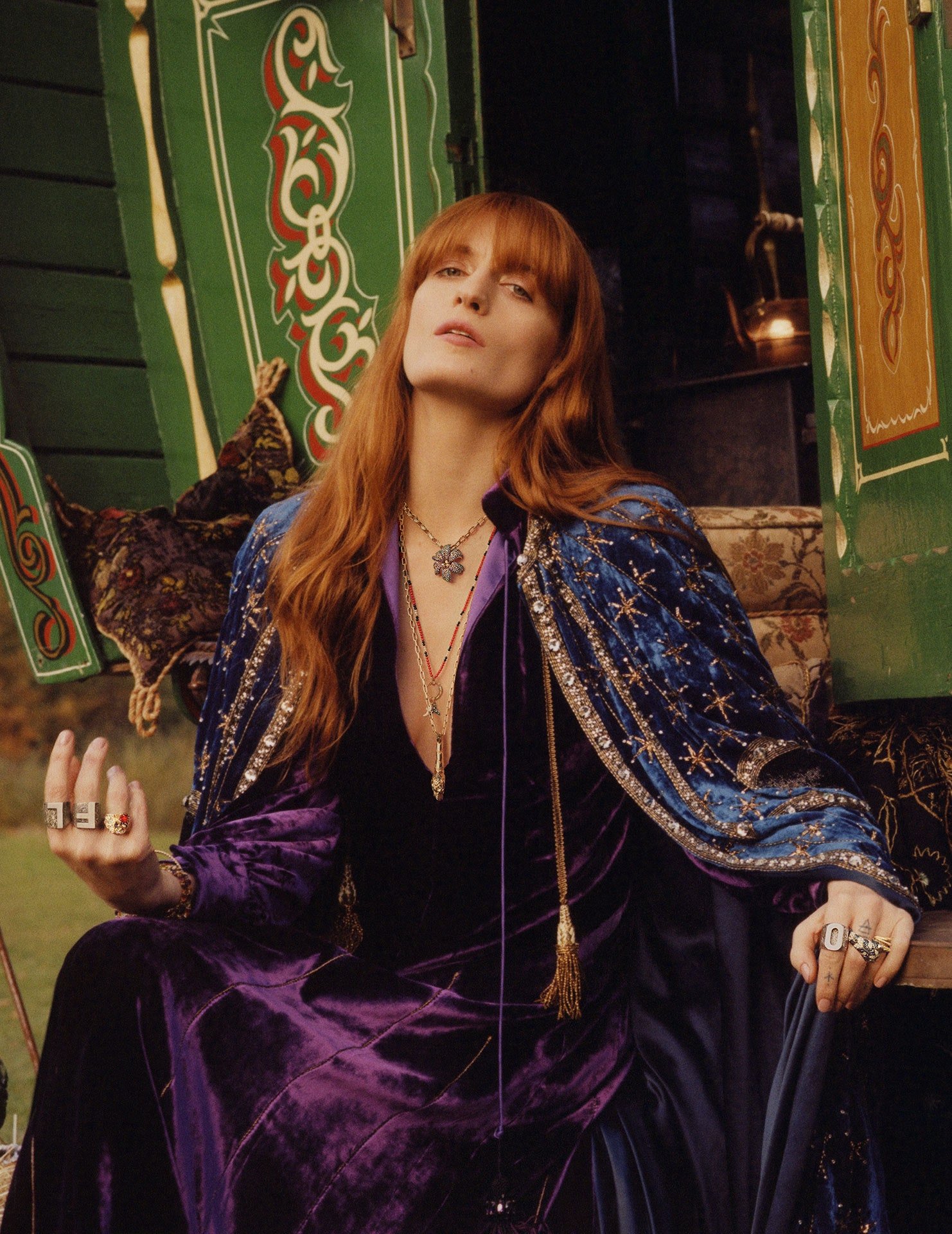 Florence Welch in Gucci jewelry. 