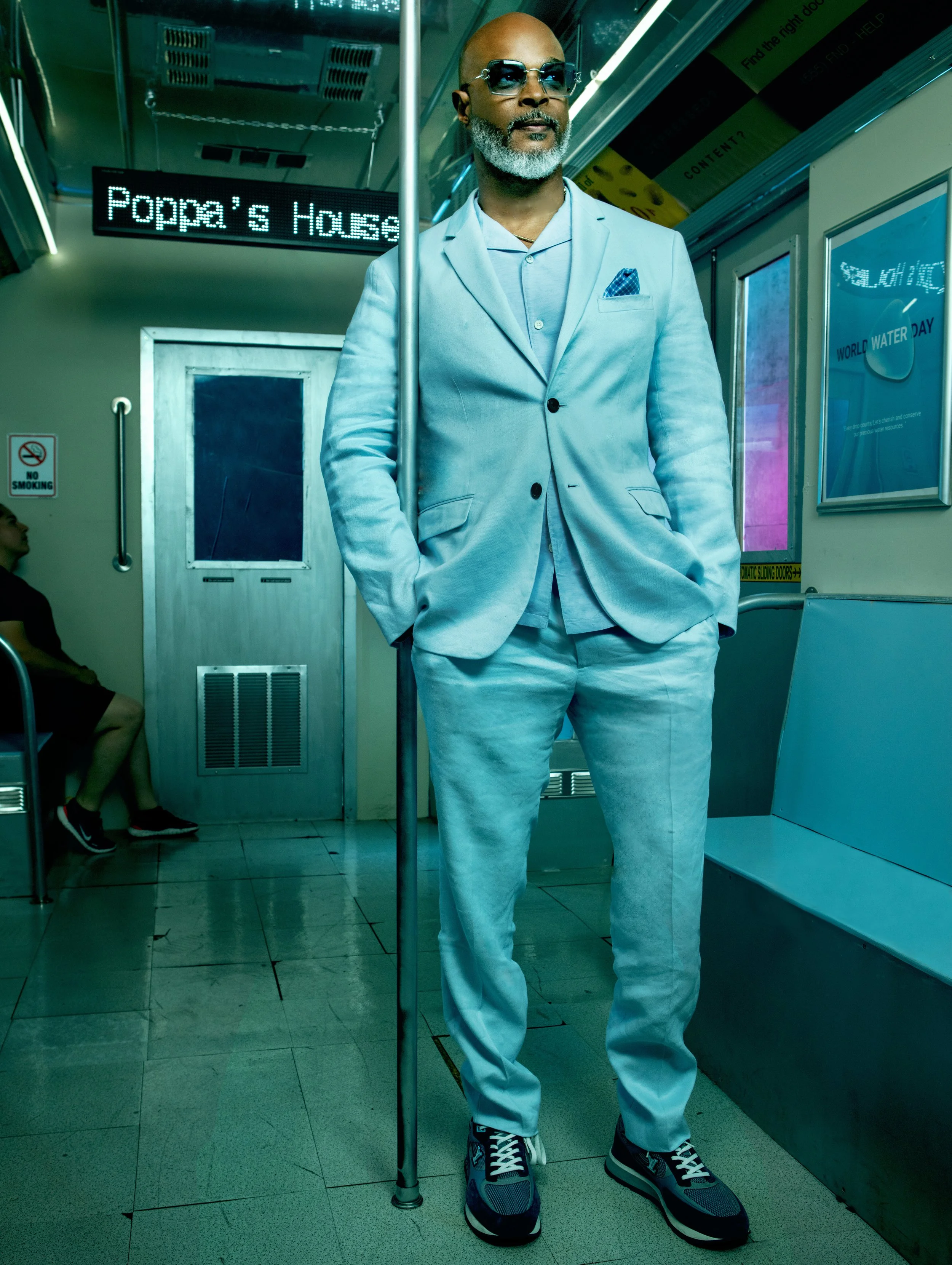 01_DAMON_SR_SINGLE_SUBWAY_0182-2v7.jpg