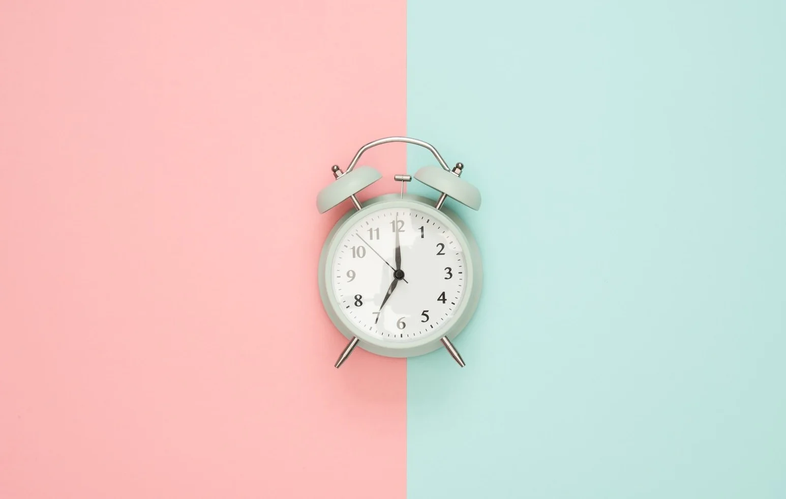 alarm-clock-art-background-1037993.jpg