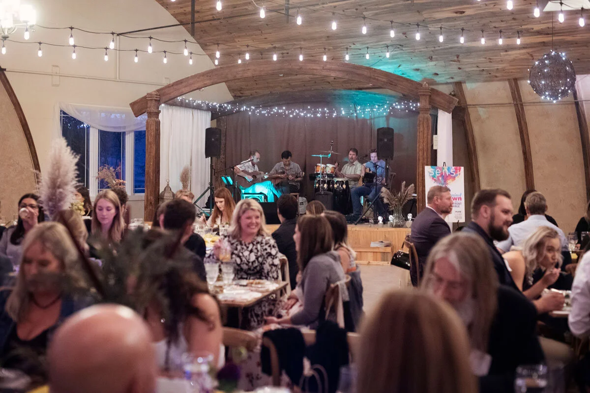 Photo by Dog Daze Photo , Courtesy of Mason Jar Event Group