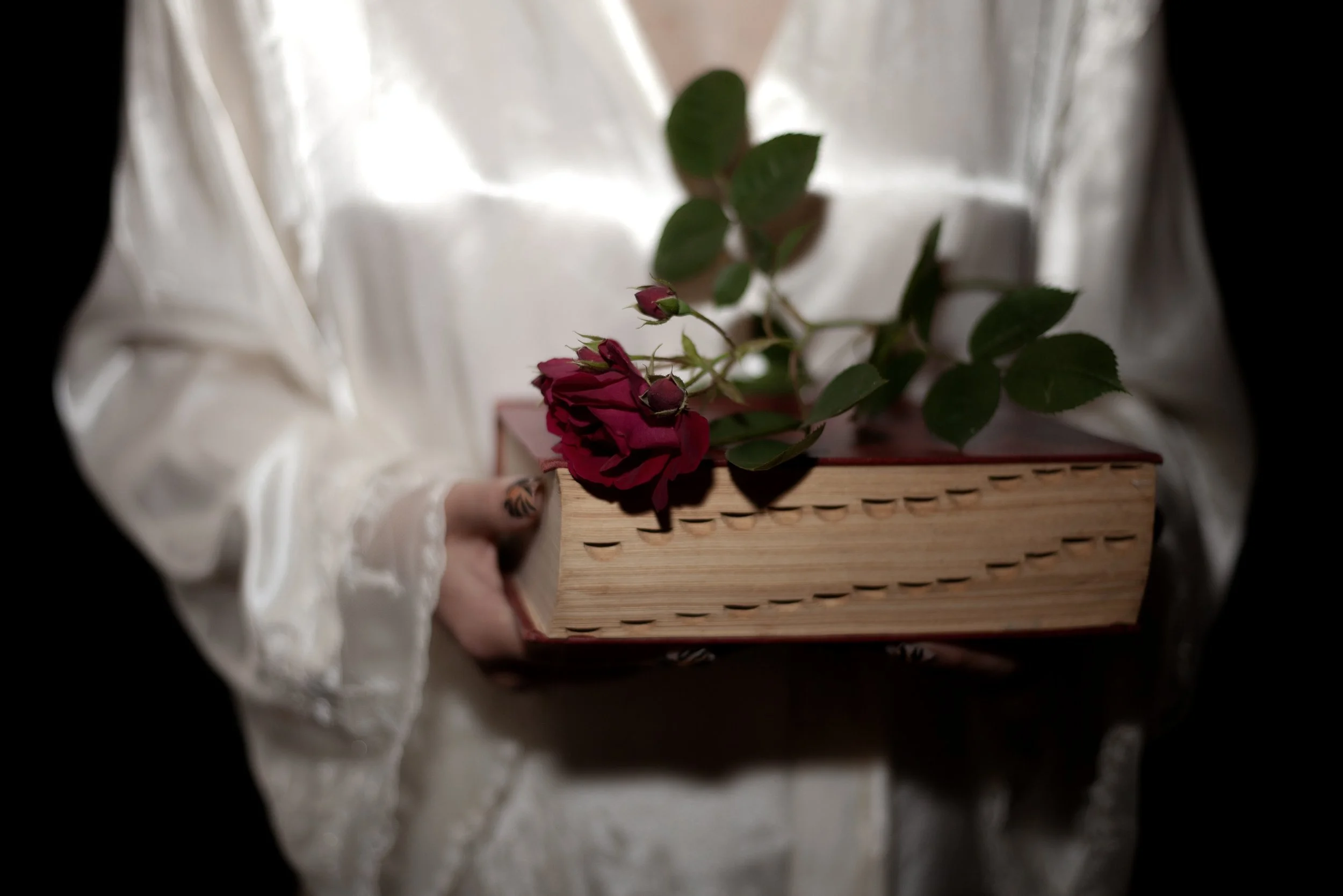 MagicofI_09 copy.jpg