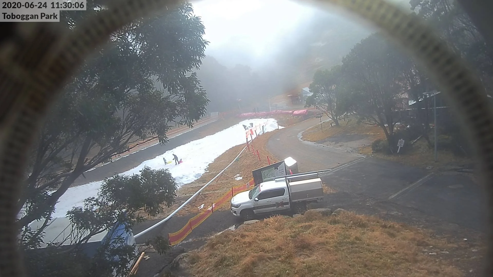      

 
    Baw Baw     Man Made snow only    Hutt Run to tower 2     Magic Carpet for lessons    Frosti Hollow OPEN for tobogganing    Chains required     St Gwinear     No Snow    Facilities CLOSED    Dusting of snow around the summit for the walk