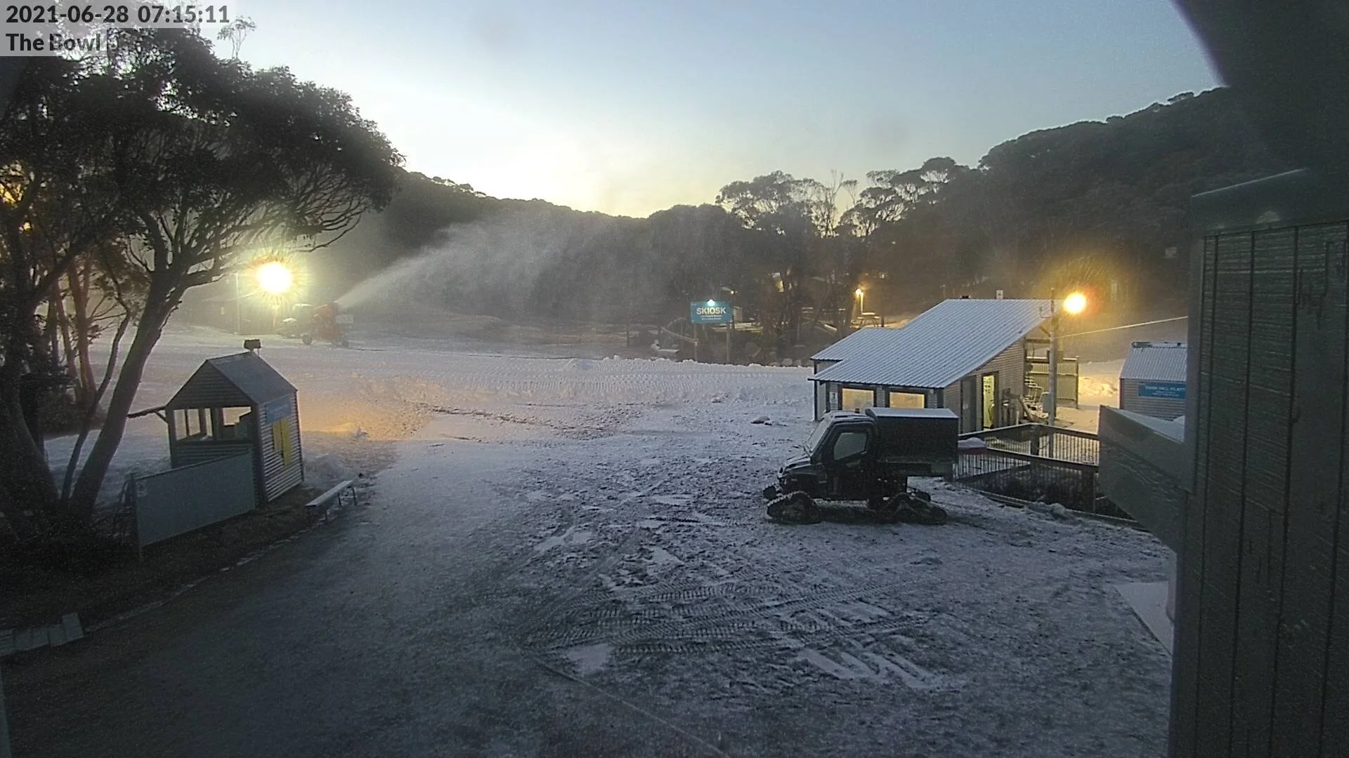      

 
    Baw Baw   -Hutt Roll to tower 2 for skiing and boarding  -Snow guns firing overnight  -Frosti Hollow OPEN for toboggans  Resort OPEM - Must pre-book  =Chains must be carried and fitted when directed     Saint Gwinear'    -Closed due to s