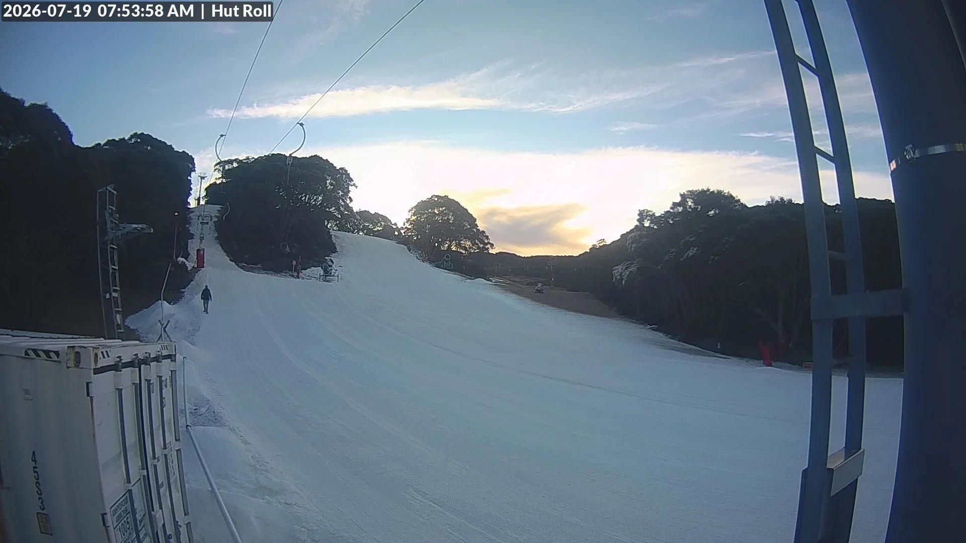       
  
     CURRENTLY -    BAW BAW HAS RUN SNOW GUNS OVERNIGHT. EXCELLENT COVER IN MAN MADE AREAS   - Hut Run  to tower 2 for skis and boards  - Frosti Hollow  for toboggans  - Fair  snow play  - Patchy  natural snow if you look really really hard