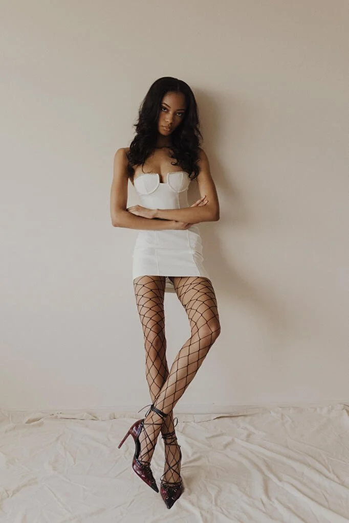 gallery_model_s3F5tfGuSHwv.jpg