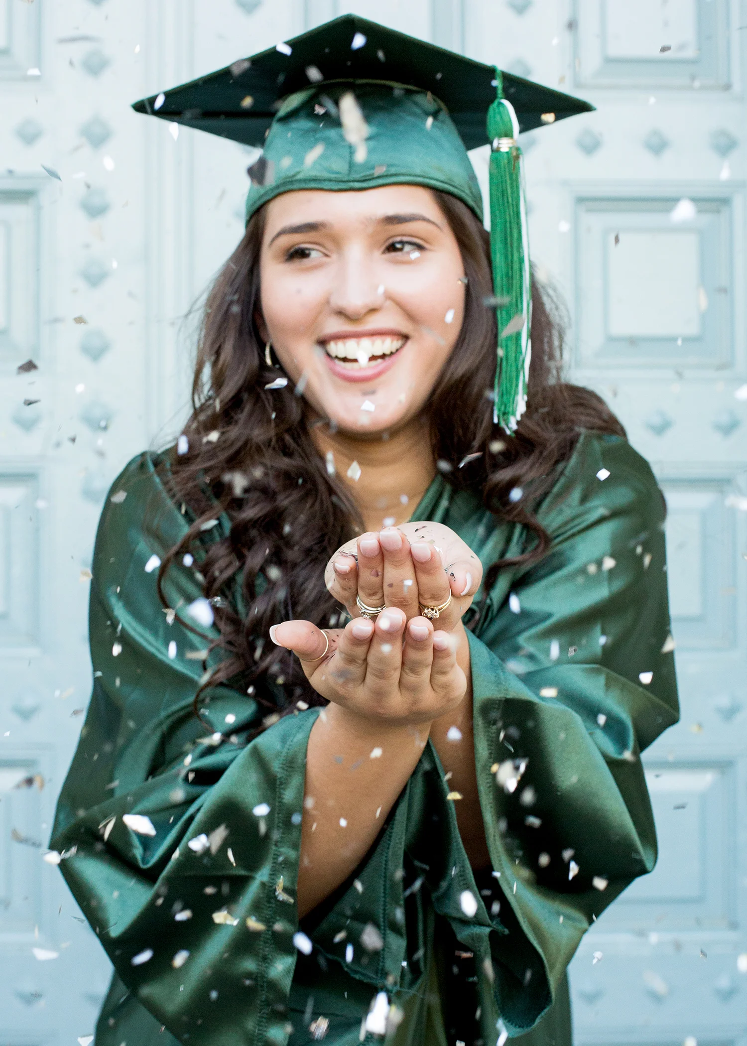KATHY_GRAD_370.jpg
