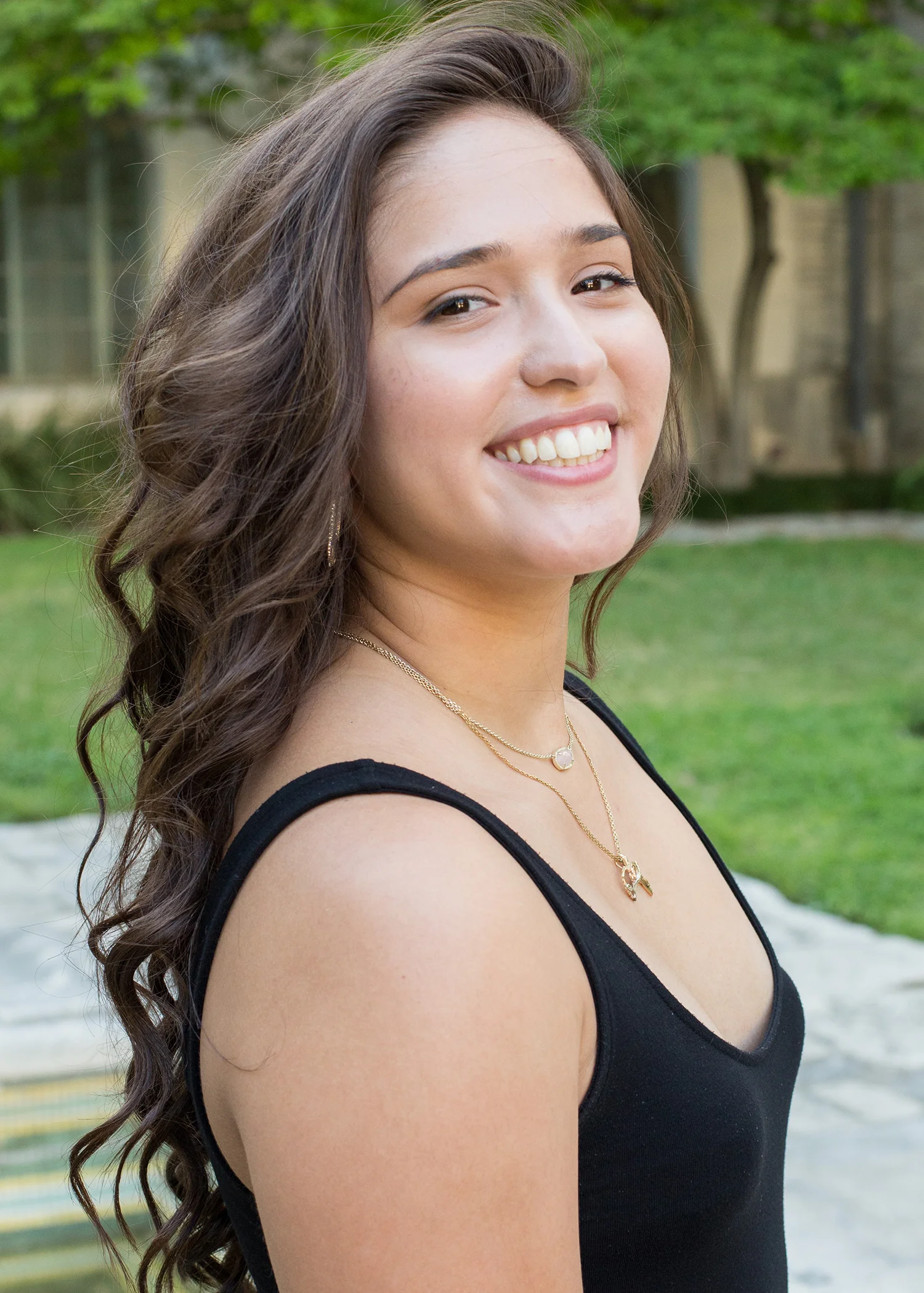 KATHY_GRAD_589.jpg