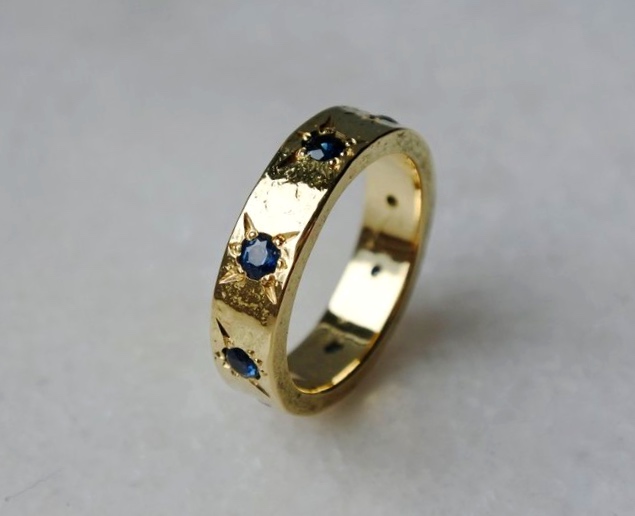 18ct Gold and Sapphire Eternity Band