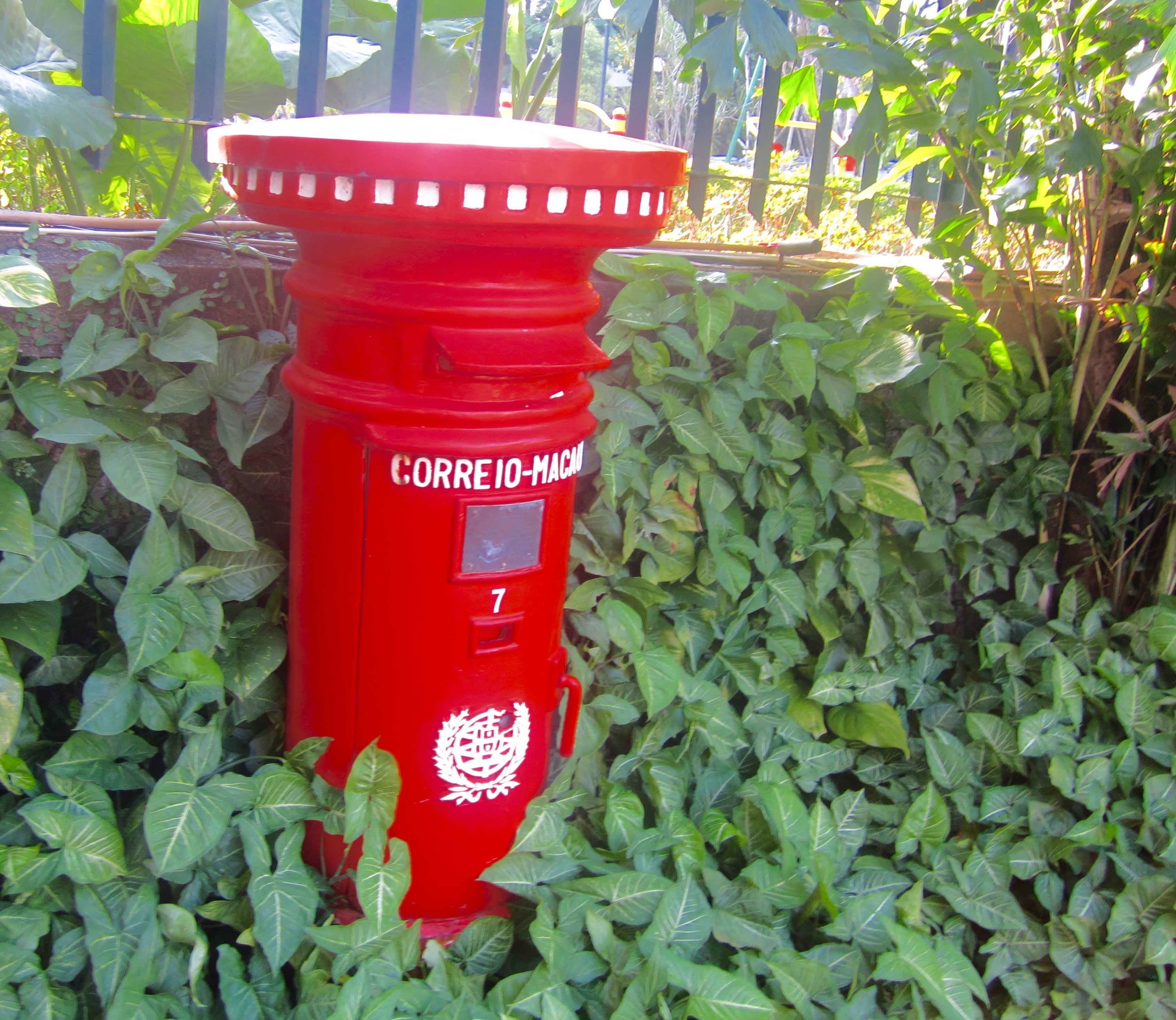 Macanese Mailbox Photo: Calvin Wood