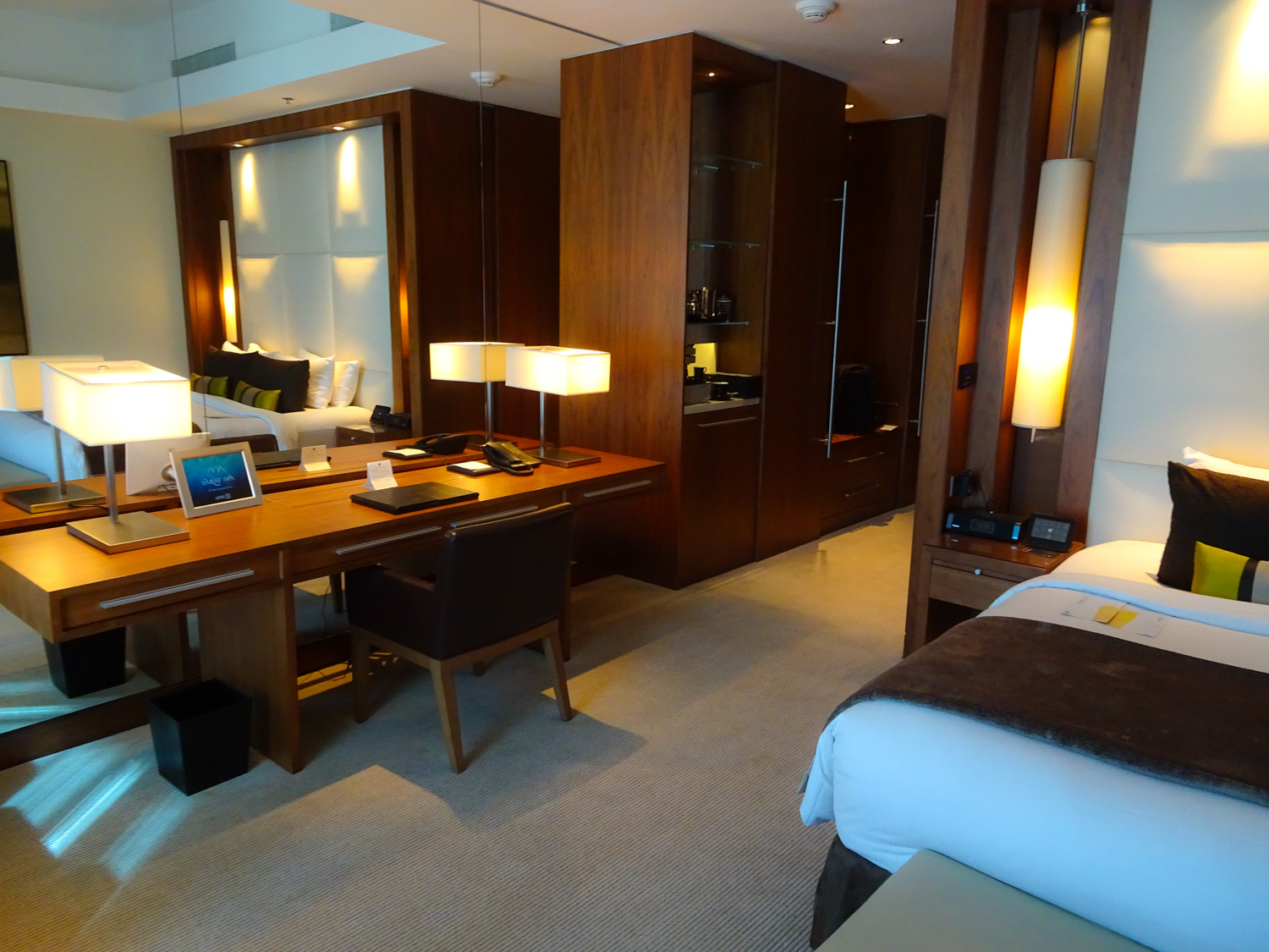 Work Area - JW Marriott Marquis Dubai Photo: Calvin Wood