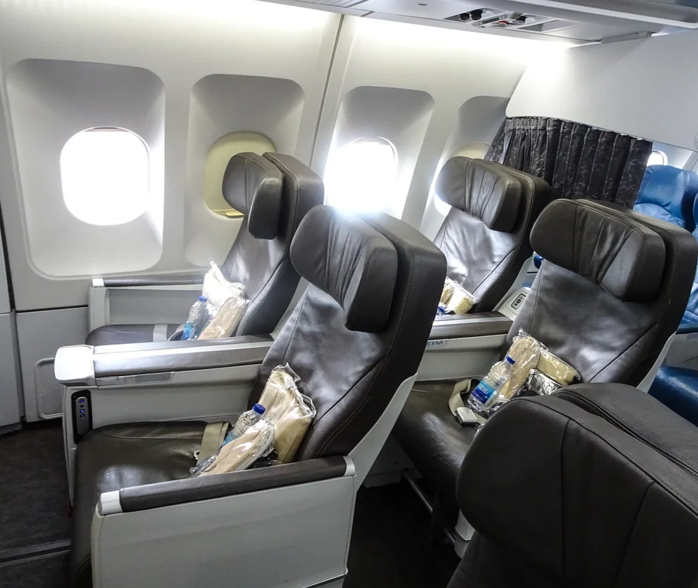 Air Transat Club Class Review A330 A310 Jetset Calvin