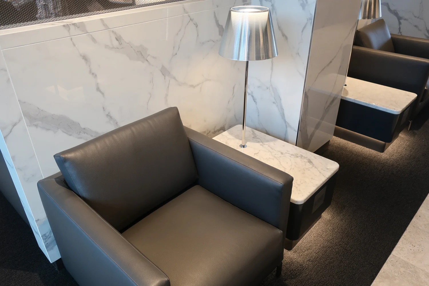 Relaxing Seating - Polaris Lounge Houston - United Airlines Photo: Calvin Wood
