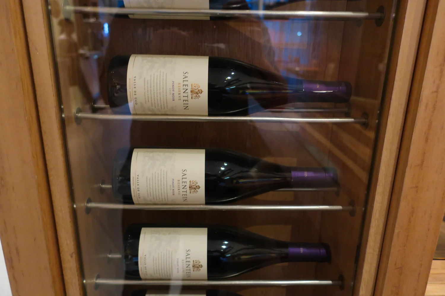 Wall of Wine - Star Alliance Lounge - Buenos Aires Photo: Calvin Wood