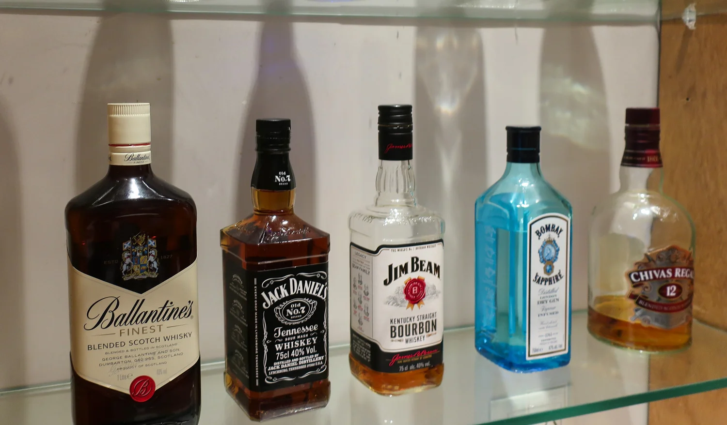 Spirits - Star Alliance Lounge -= Buenos Aires Photo: Calvin Wood
