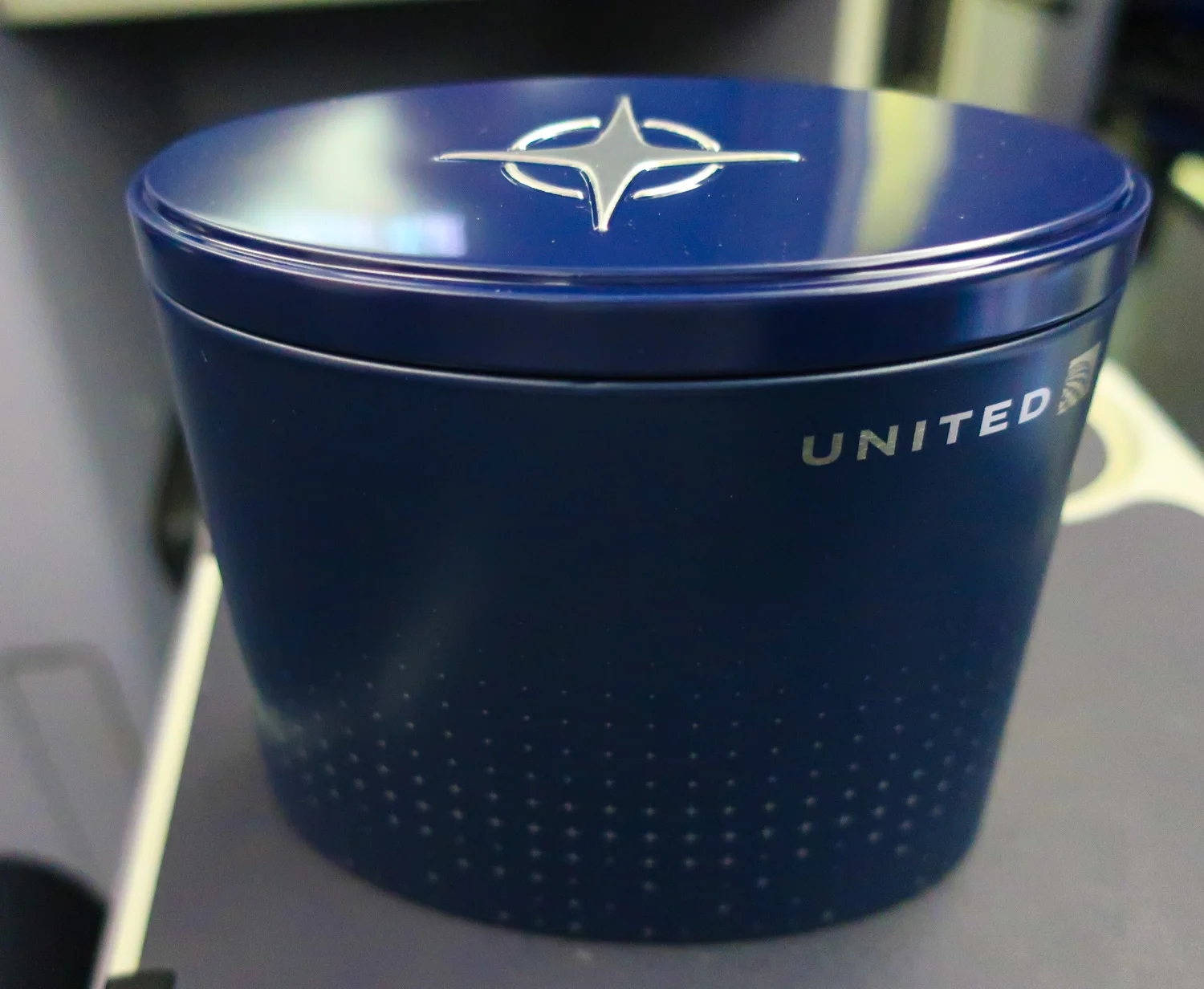 Amenity Kit Tin - United Airlines Business Class Photo: Calvin Wood