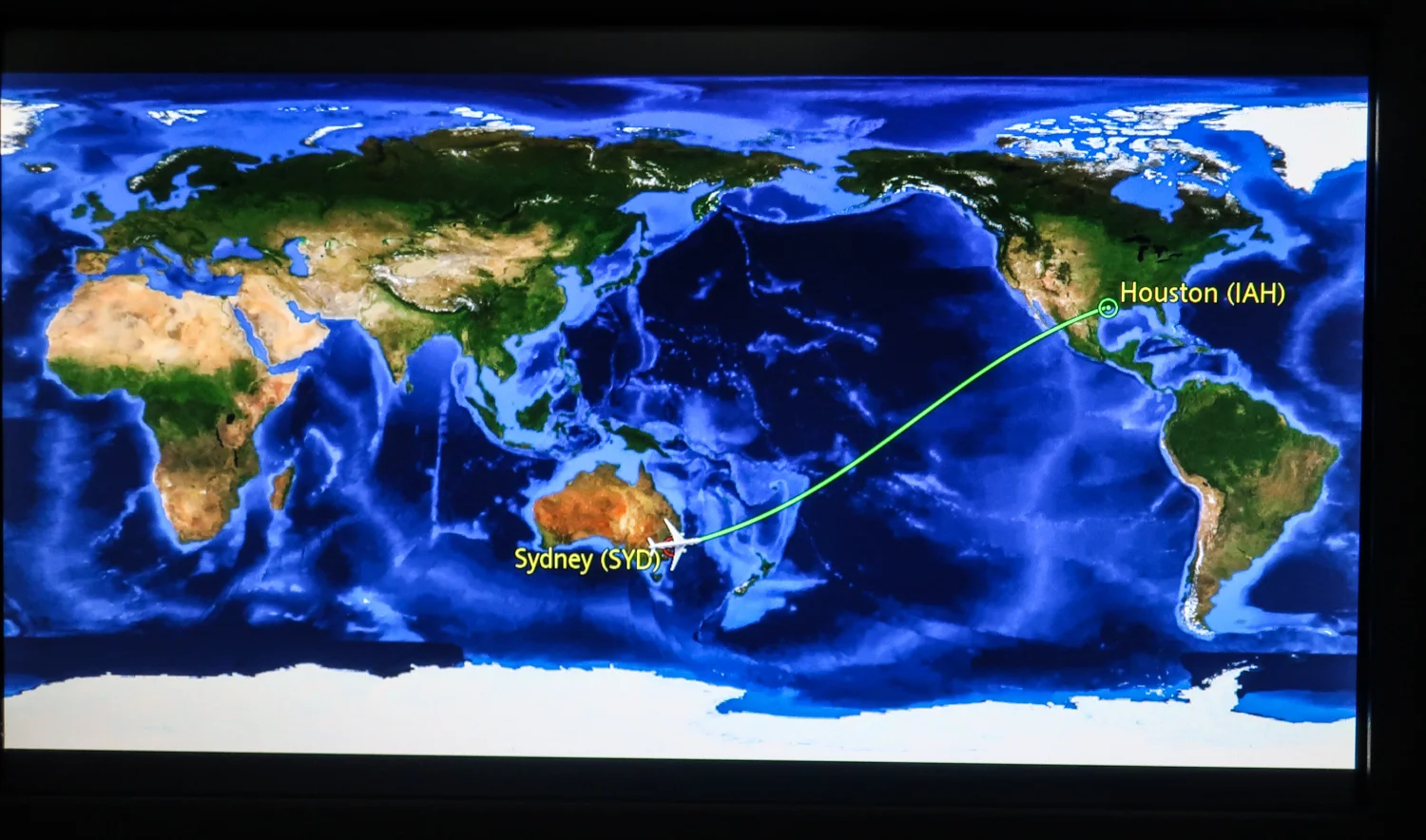 Video - B787 United Polaris Business Class Photo: Calvin Wood