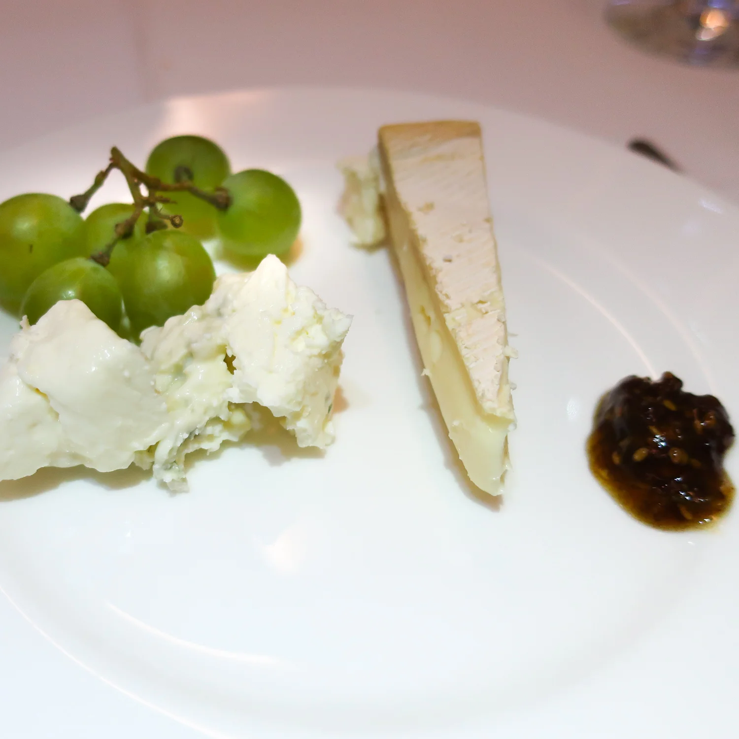 Cheese - Lufthansa First Class Photo: Calvin Wood