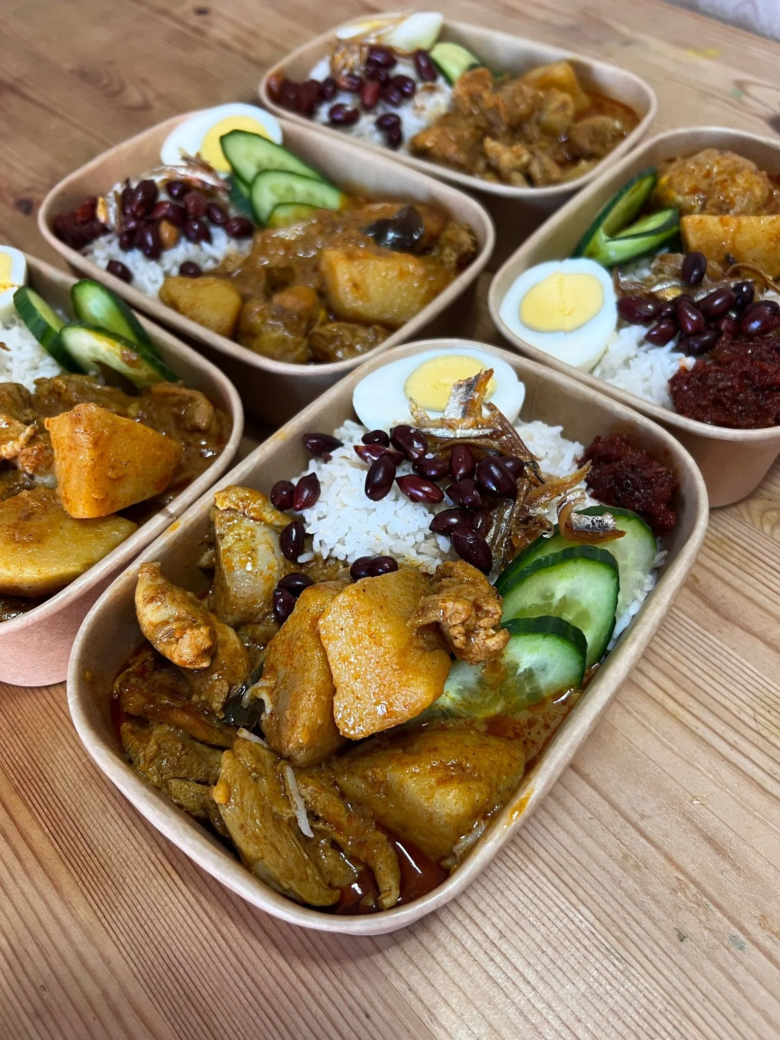 Curry Chicken Nasi Lemak - emsasiandelight.jpeg