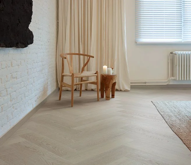 VV836_02713_ROOM.jpg