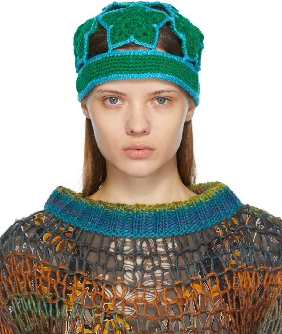 Anna Sui - Fall 2021 Hand Crochet Star Hat &amp; Hand Knit Ombre Sweater 