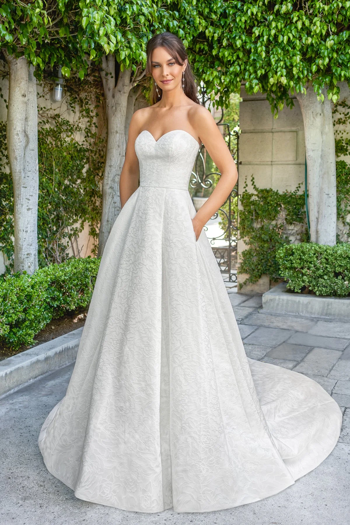 bridal-dresses-T282013-F.jpg