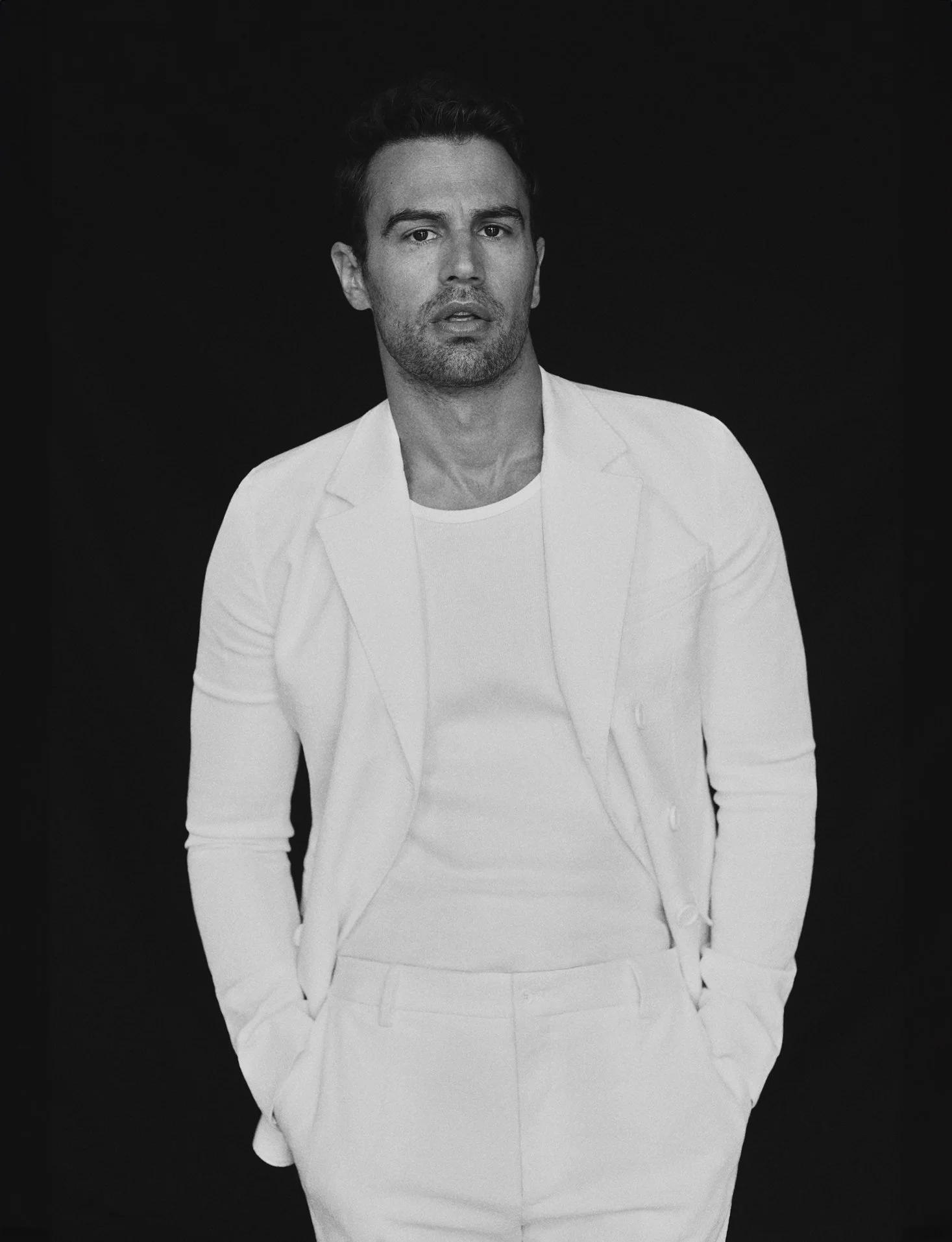 Numero Netherlands - Theo James0104 .jpg
