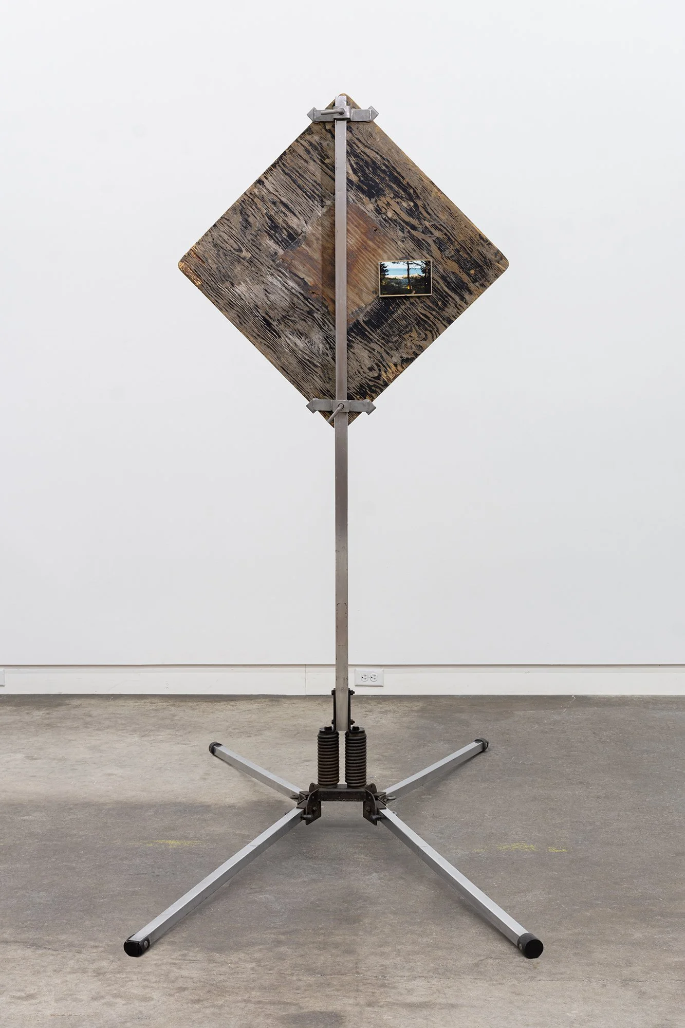 Rift_No2_RoadSign_02.jpg