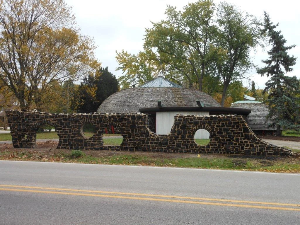 Landscaping wall.jpg