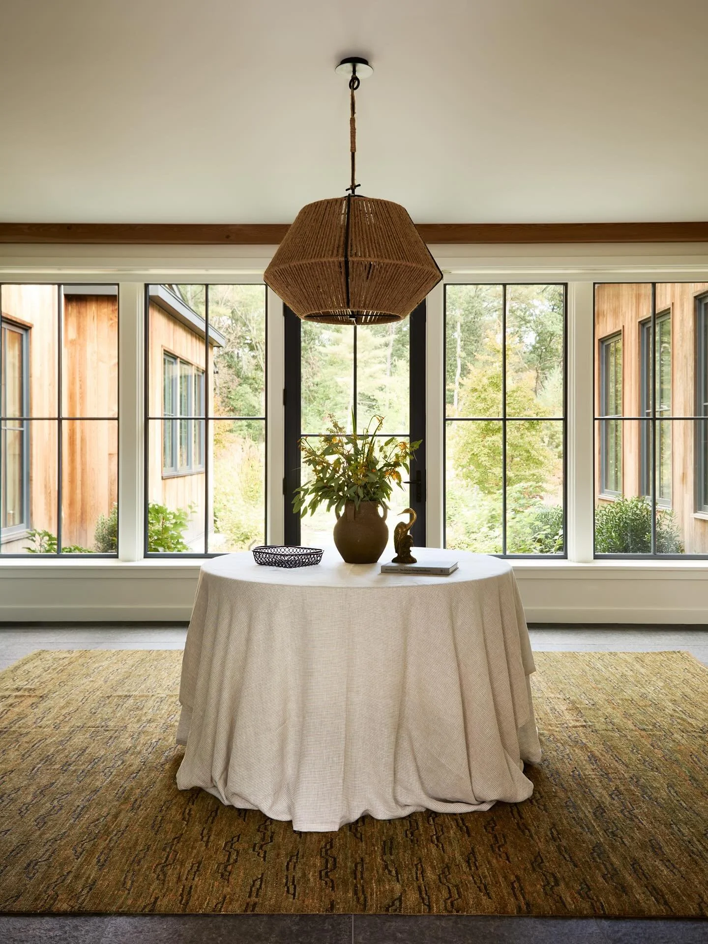 Welcoming and warm entry #thayerdesignstudio