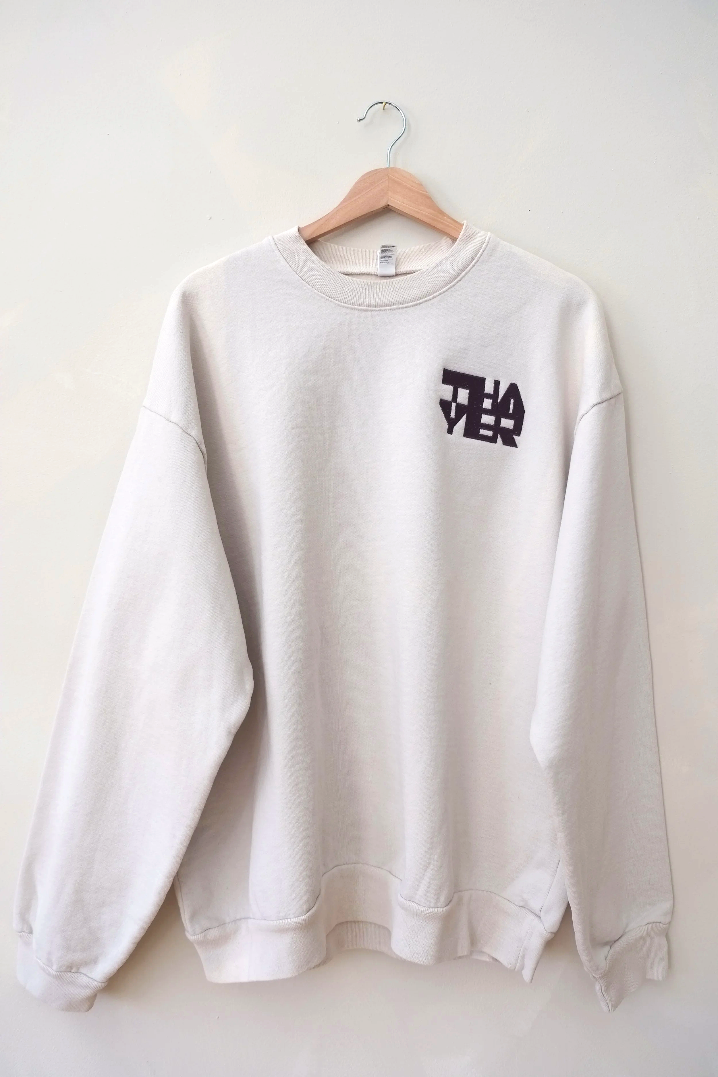 Grey+Sweatshirt4.png
