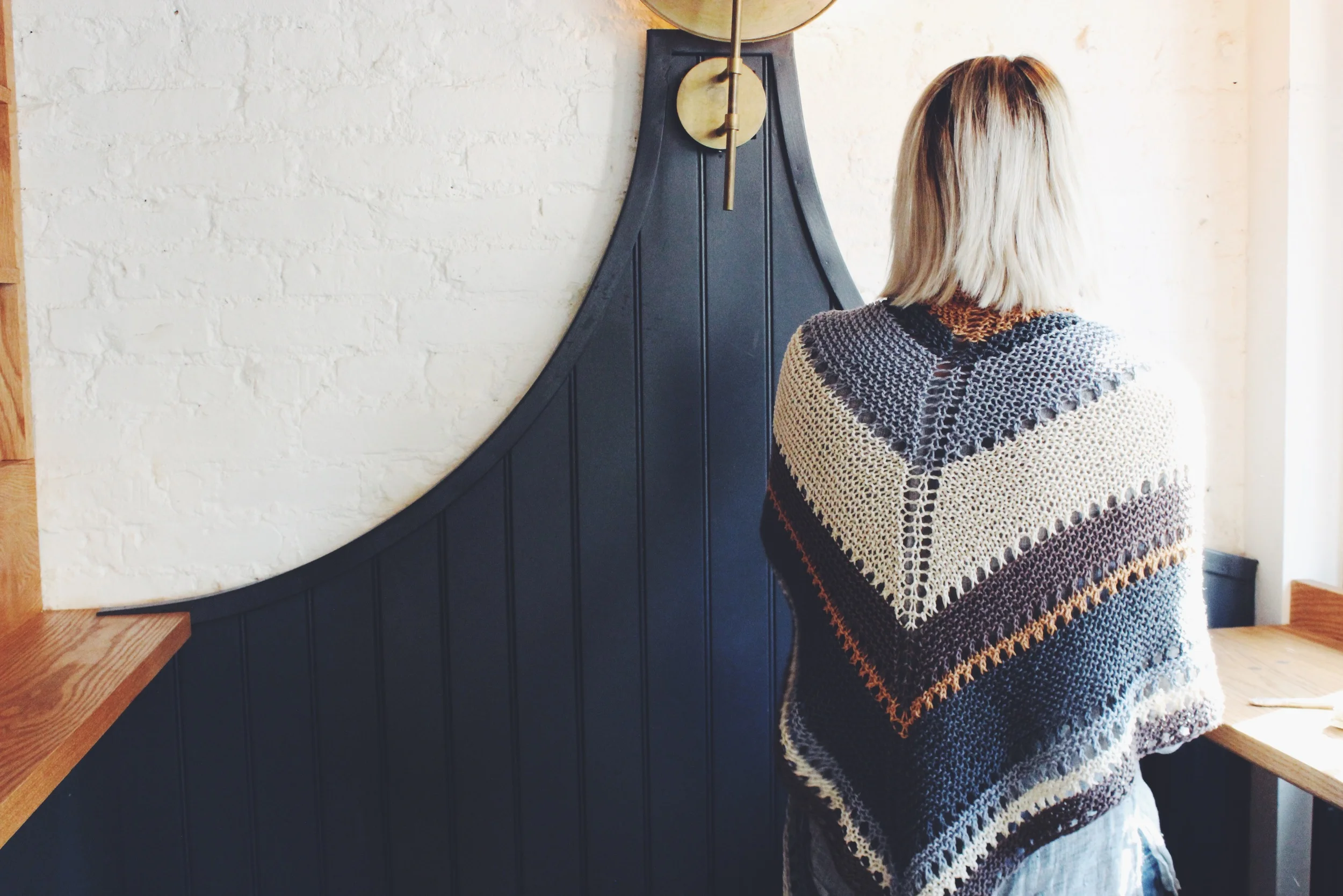 Coffee Shop Wrap Pattern — Two of Wands