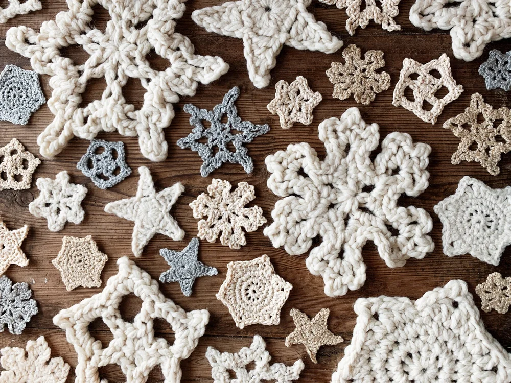 Yarn Decor for the Holidays by Two of Wands