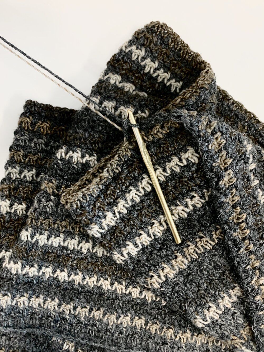 Bernard Houndstooth Scarf pattern by Two of Wands