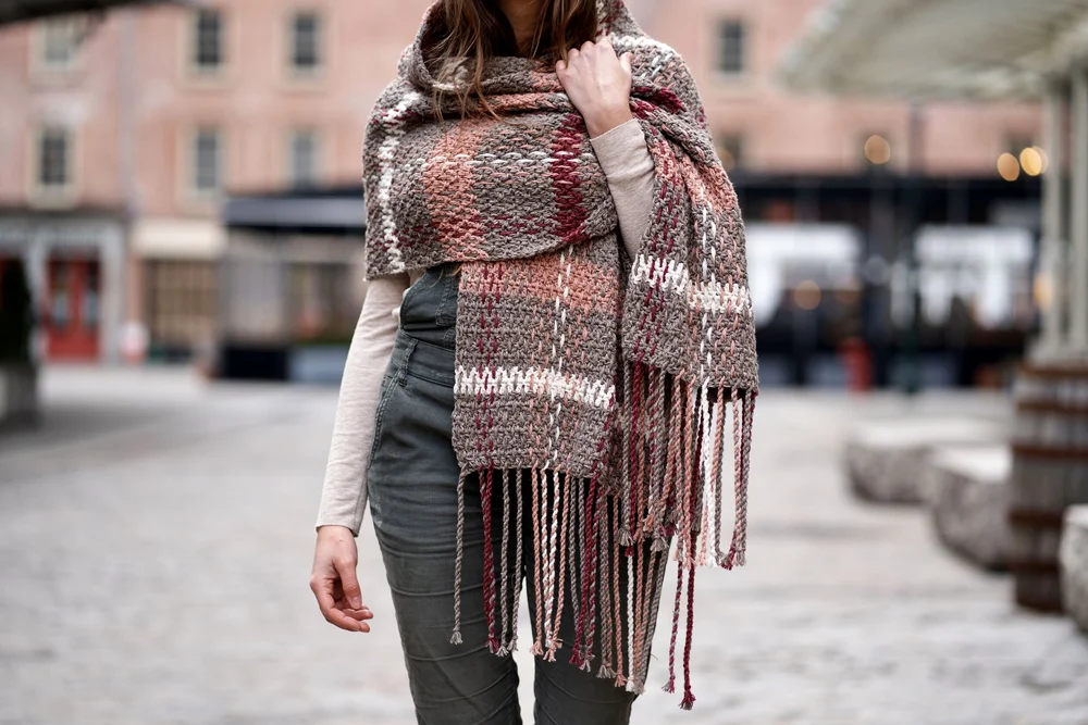 Rosebridge Plaid Blanket Scarf pattern by Two of Wands