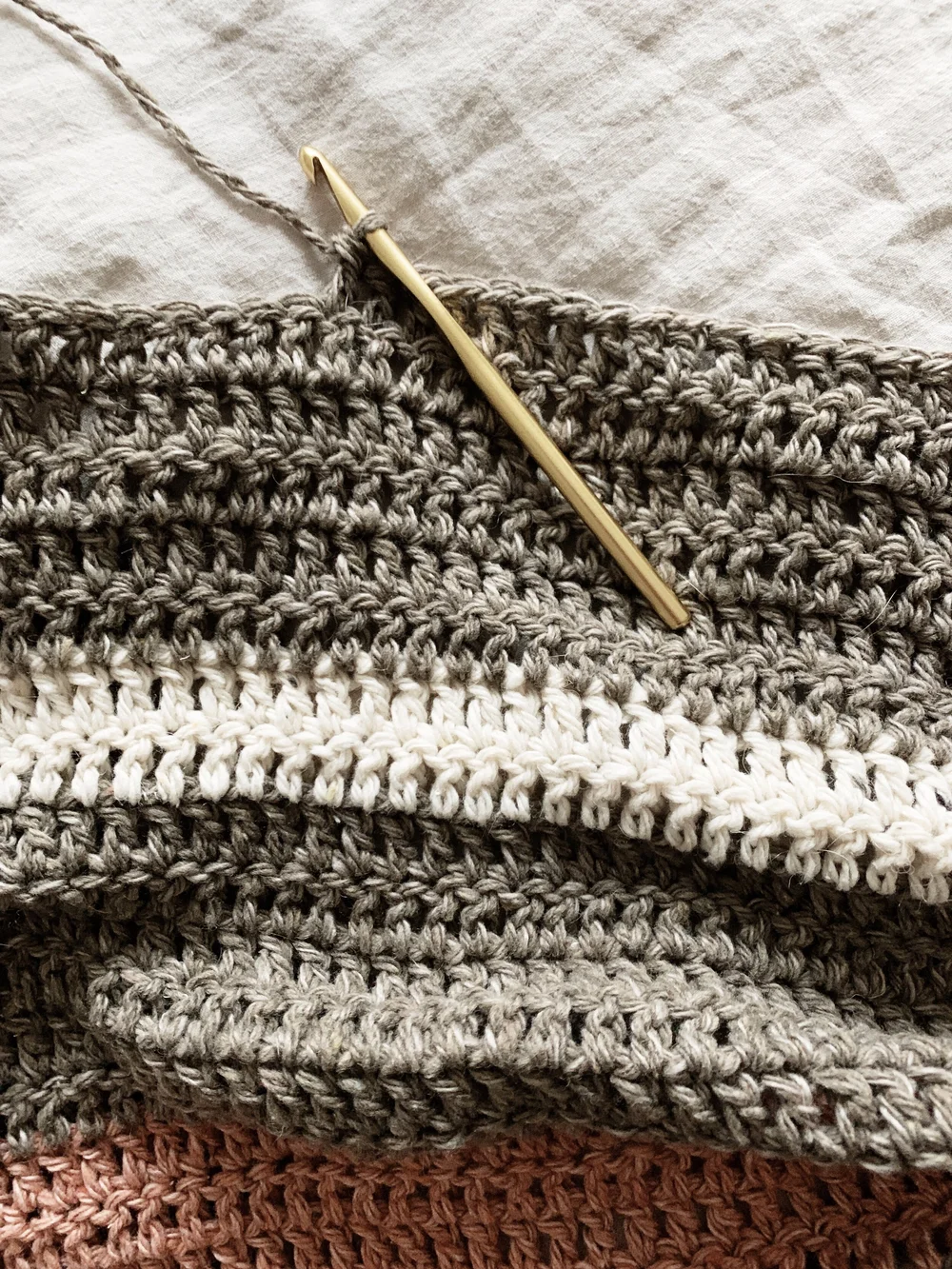 Rosebridge Plaid Blanket Scarf pattern by Two of Wands