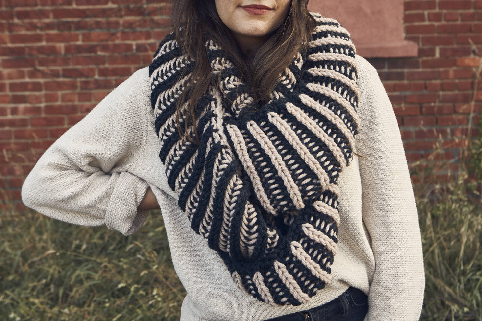 Illusionist Infinity Scarf PDF Knitting Pattern — Two of Wands