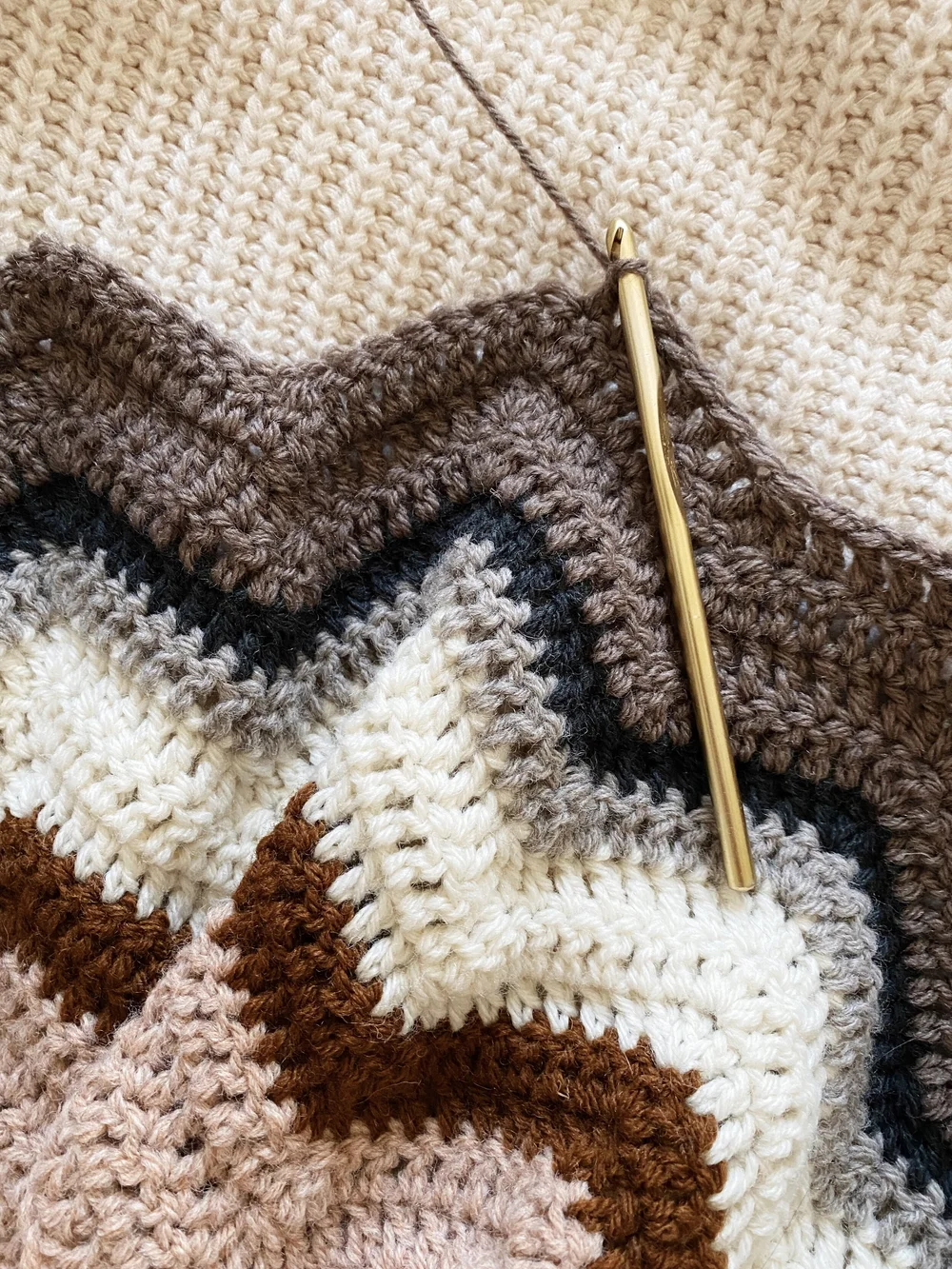 Elizabeth Blanket Pattern by Two of Wands