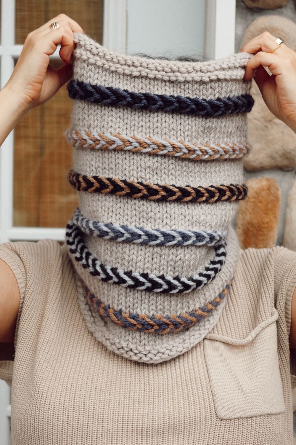 Hue + Me: Tango Braided Cowl