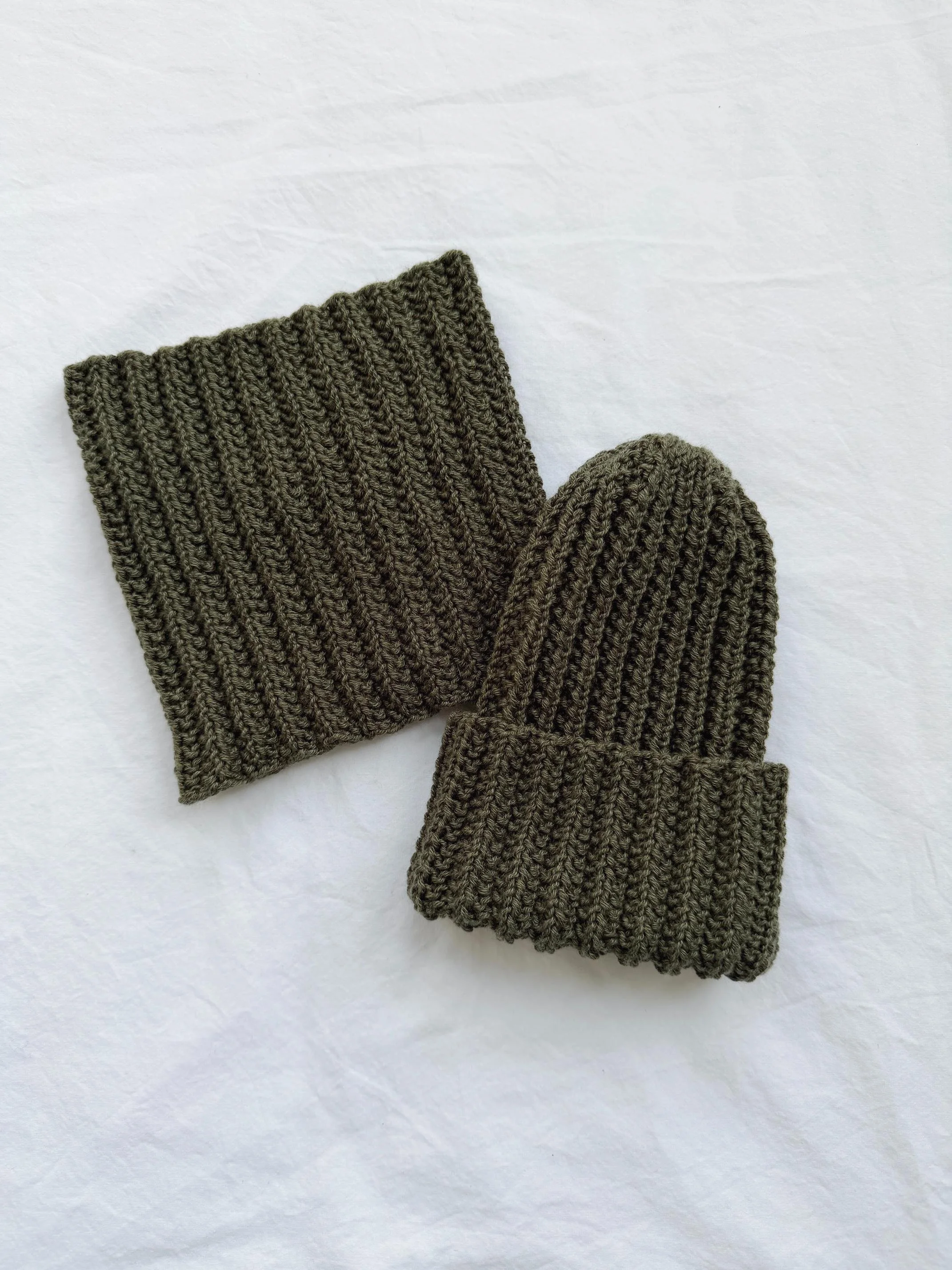 Trailway Hat and Cowl Set pattern by Two of Wands