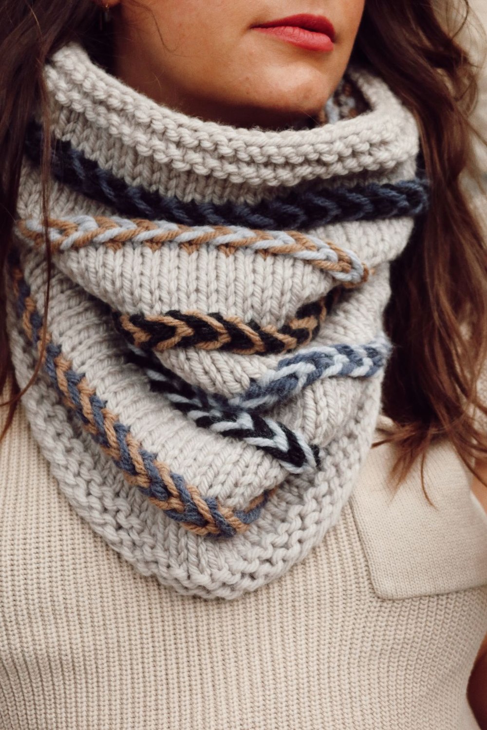 Hue + Me: Tango Braided Cowl